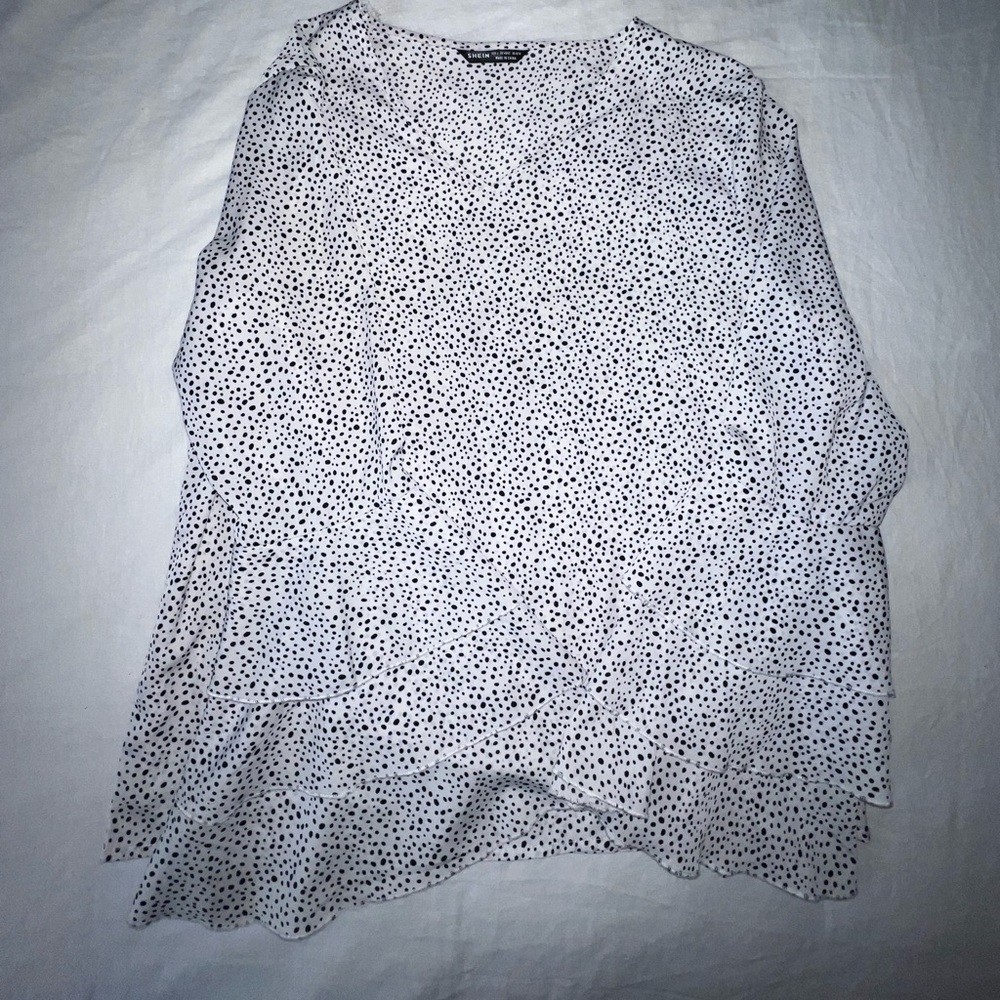 SheIn Ruffle Sleeve Blouse - Large - Picture 2 of 3